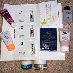 LOT OF SKINCARE SAMPLES 💕